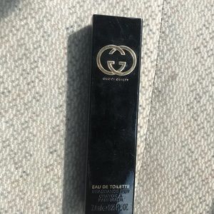 Gucci fragrance roller